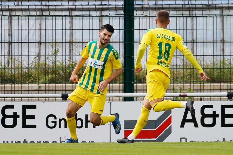 SV Straelen vs. Wuppertaler SV (2021/22)_24