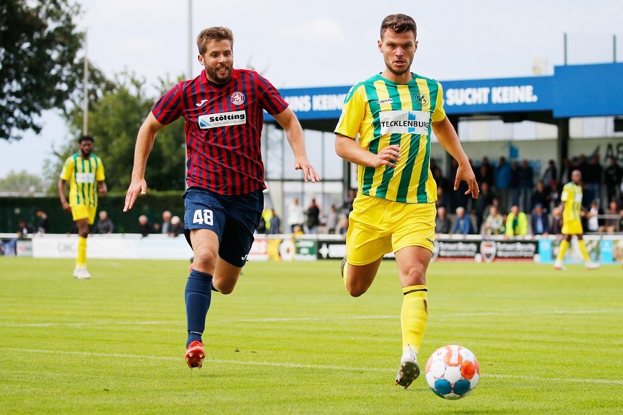 SV Straelen vs. Wuppertaler SV (2021/22)_25