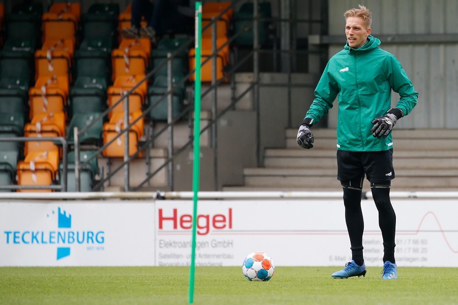 SV Straelen vs. Wuppertaler SV (2021/22)_2