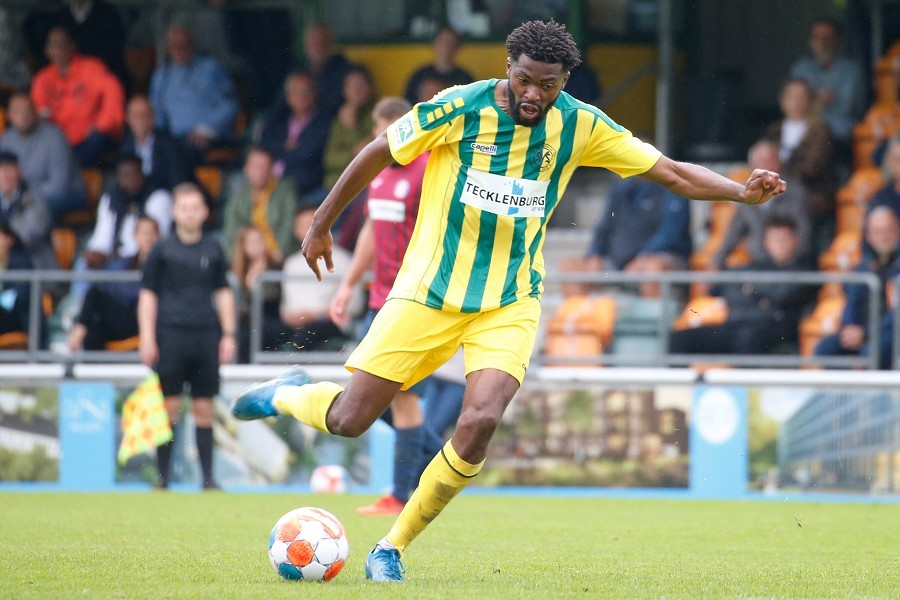 SV Straelen vs. Wuppertaler SV (2021/22)_51