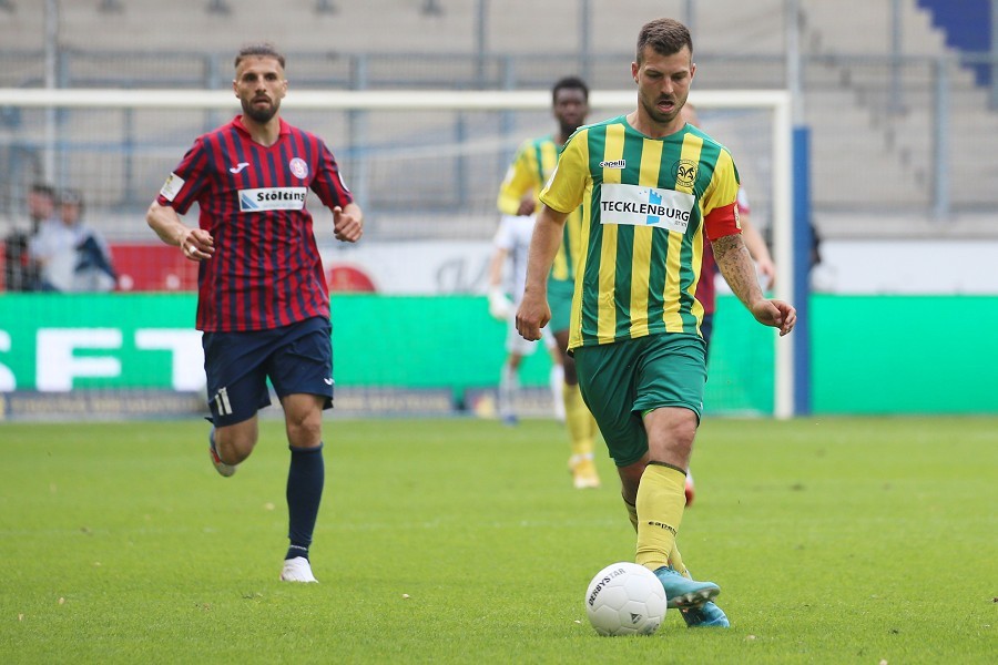 SV Straelen vs. Wuppertaler SV (2021/22)_12