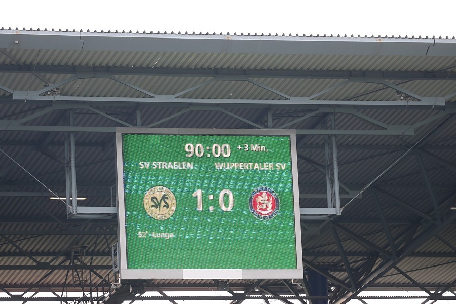 SV Straelen vs. Wuppertaler SV (2021/22)_13