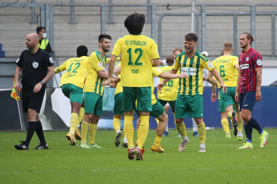 SV Straelen vs. Wuppertaler SV (2021/22)_16