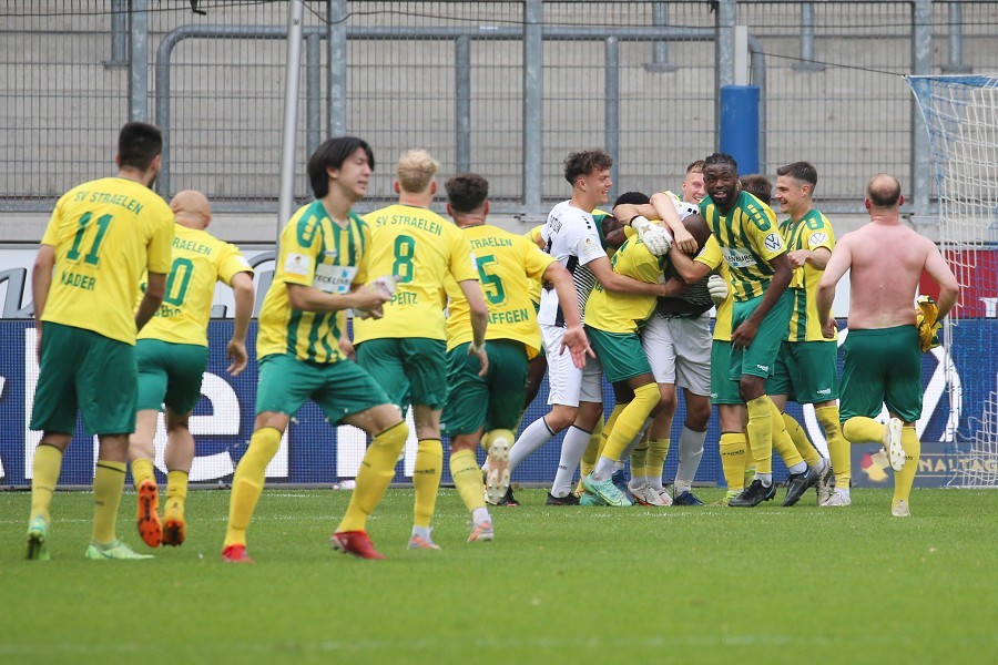 SV Straelen vs. Wuppertaler SV (2021/22)_17