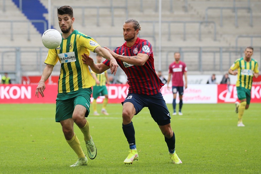 SV Straelen vs. Wuppertaler SV (2021/22)_2