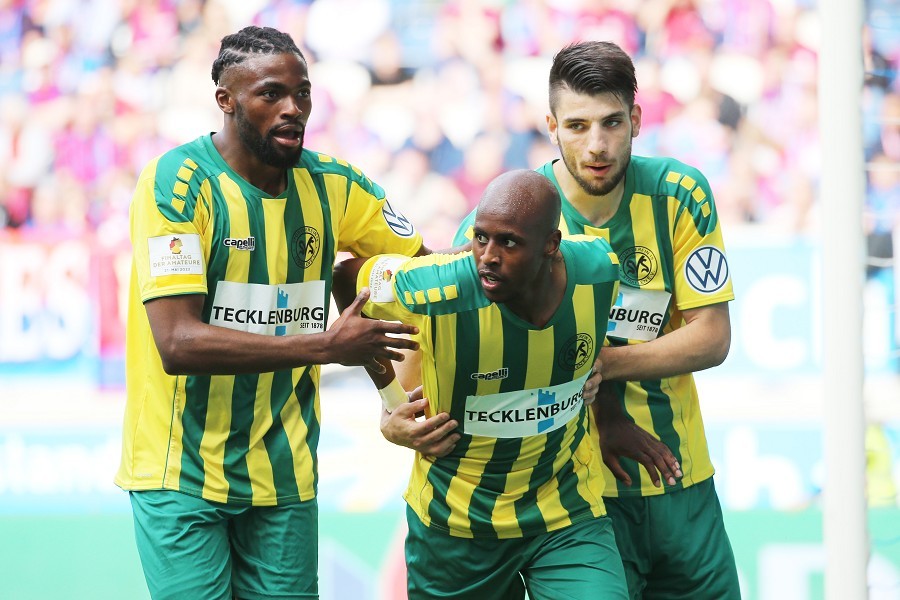 SV Straelen vs. Wuppertaler SV (2021/22)_36