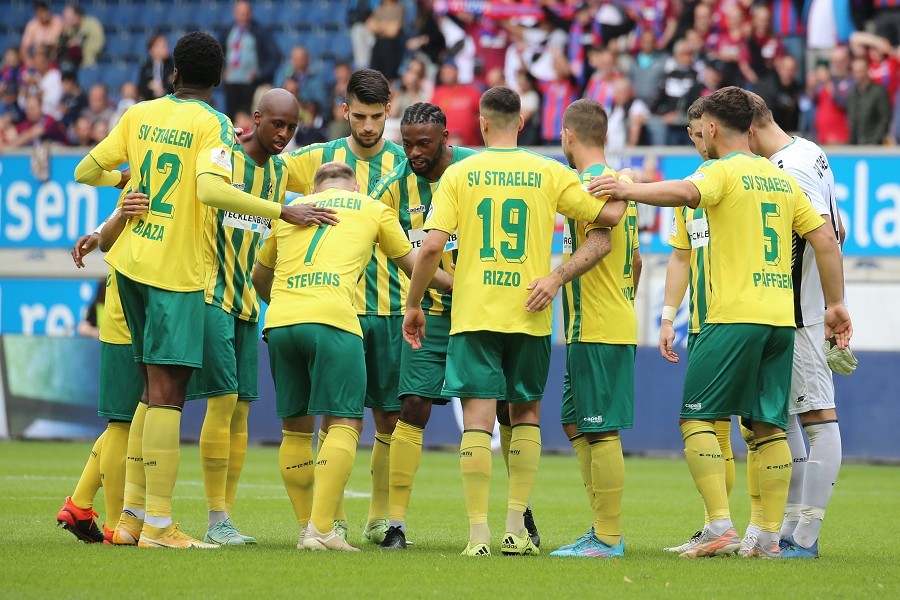 SV Straelen vs. Wuppertaler SV (2021/22)_9
