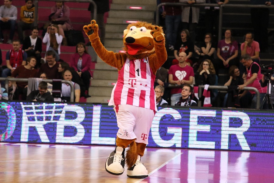 Telekom Baskets Bonn- Alba Fehervar (2018/19)_16