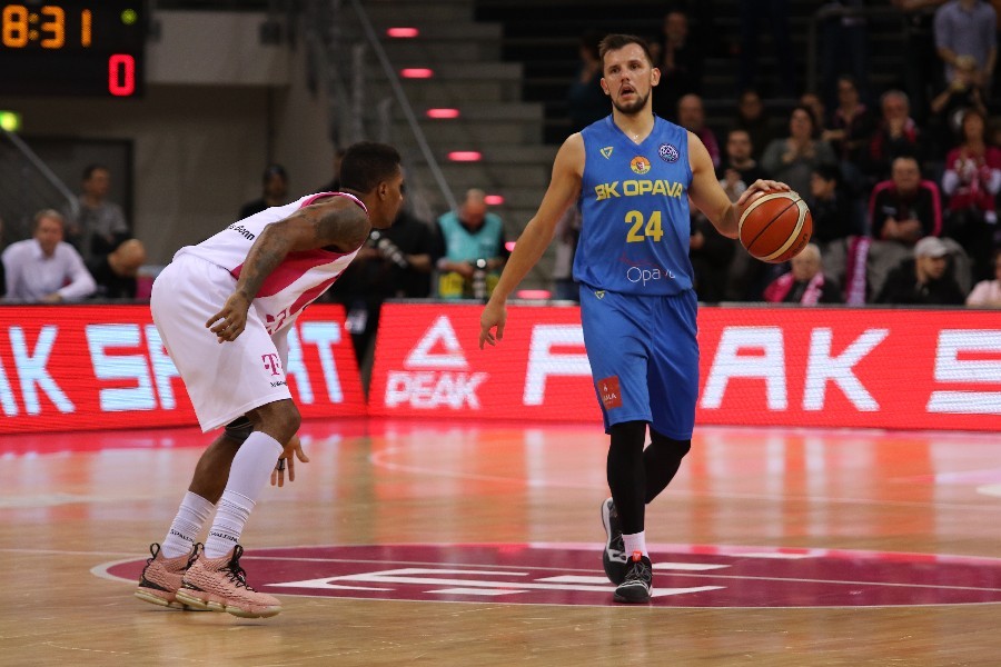 Telekom Baskets Bonn- BK Opava (2018/19)_15