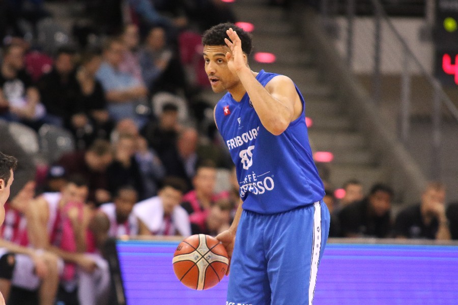 Telekom Baskets Bonn-  Fribourg Olympic Basket (2018/19)_13
