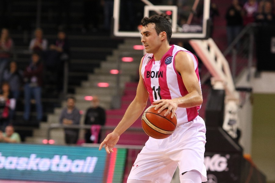 Telekom Baskets Bonn-  Fribourg Olympic Basket (2018/19)_17