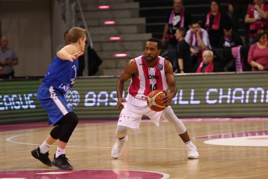 Telekom Baskets Bonn-  Fribourg Olympic Basket (2018/19)_27