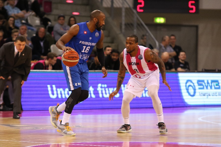 Telekom Baskets Bonn-  Fribourg Olympic Basket (2018/19)_34