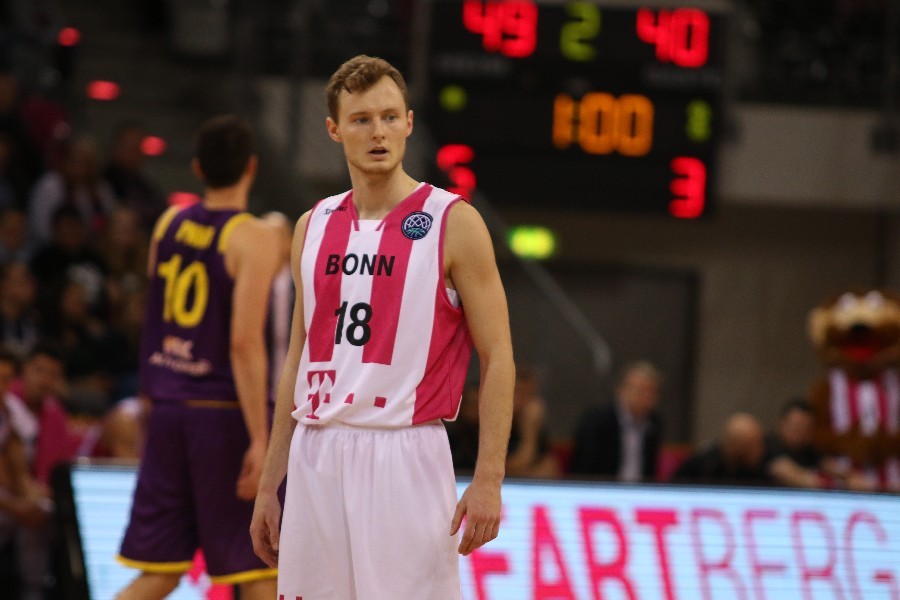 Telekom Baskets Bonn- Hapoel Holon (2018/19)_13