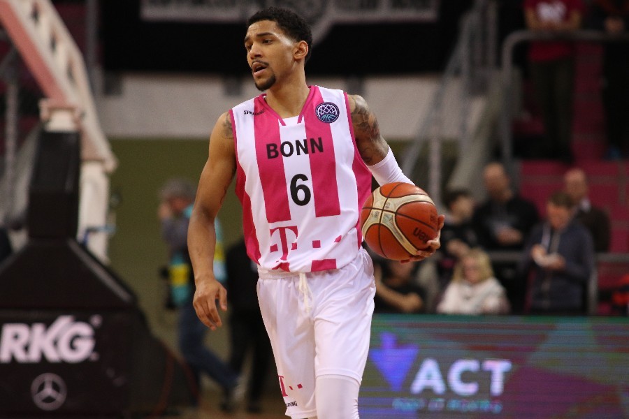 Telekom Baskets Bonn- Hapoel Holon (2018/19)_20