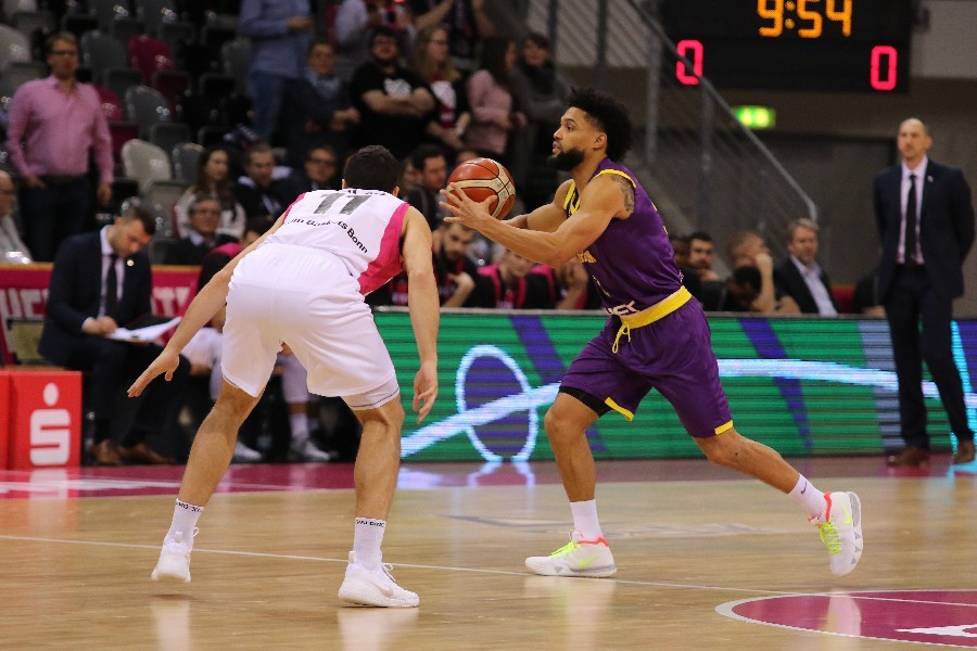 Telekom Baskets Bonn- Hapoel Holon (2018/19)_2