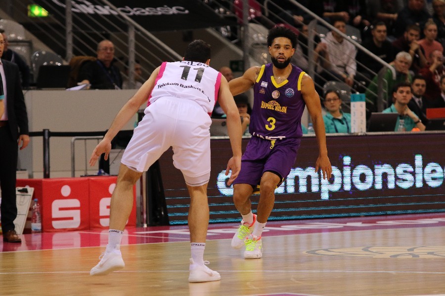 Telekom Baskets Bonn- Hapoel Holon (2018/19)_7