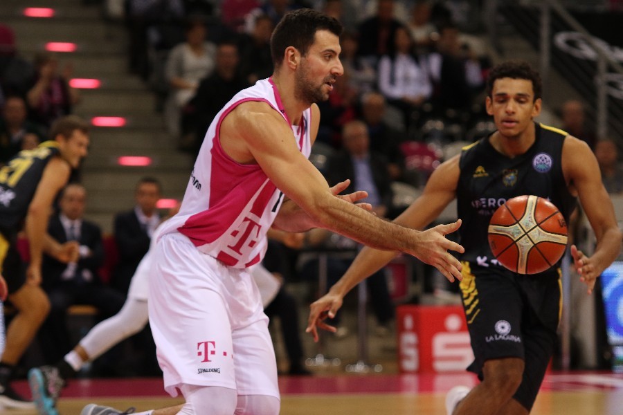 Telekom Baskets Bonn- Iberostar Tenerife (2018/19)_3