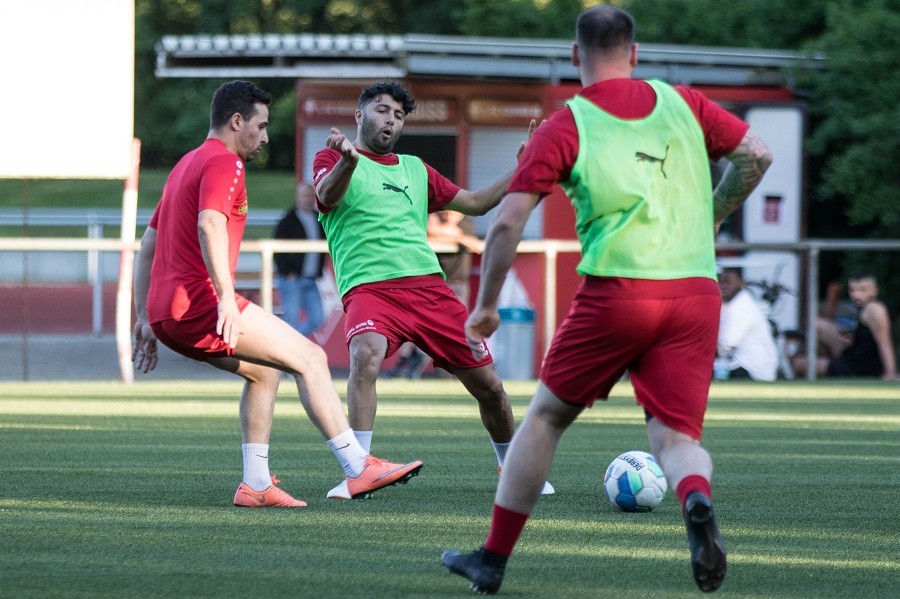 Training 1. FC Viersen A-Jugend/ Zweite (01.06.2021)_13