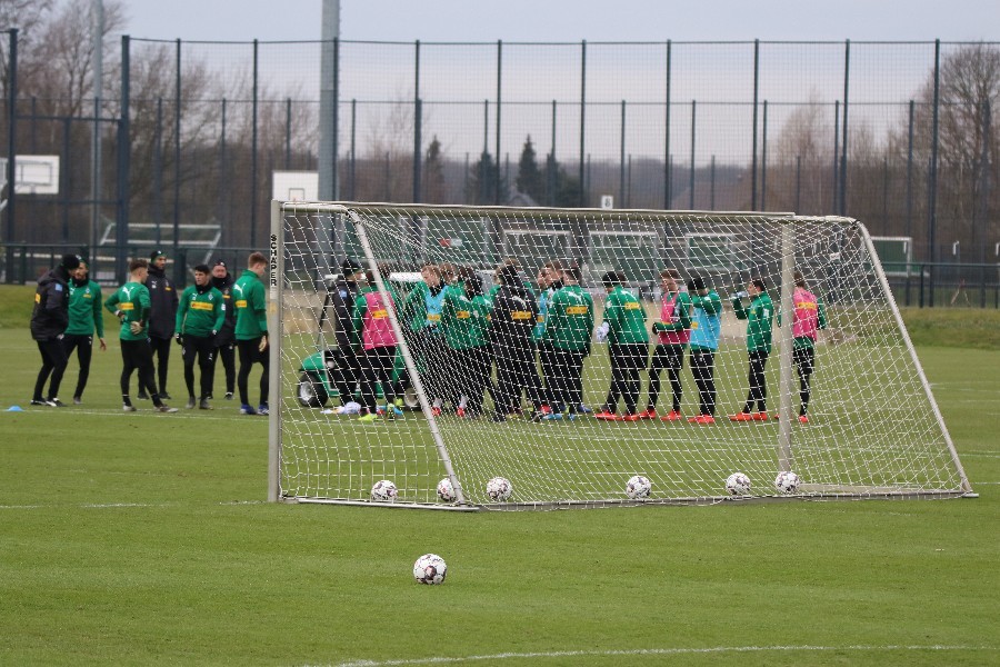 Training Borussia Mönchengladbach 06.02.2019_32