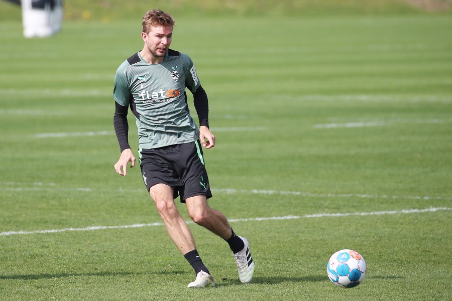 Training Borussia Mönchengladbach (14.04.2022)_26