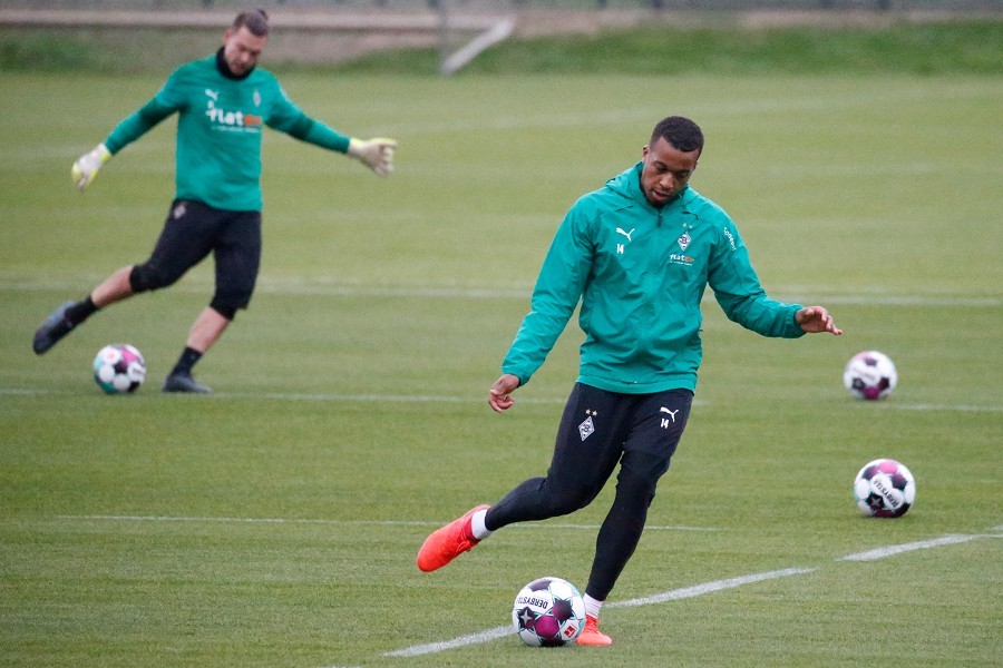 Training Borussia Mönchengladbach (16.10.2020)_13