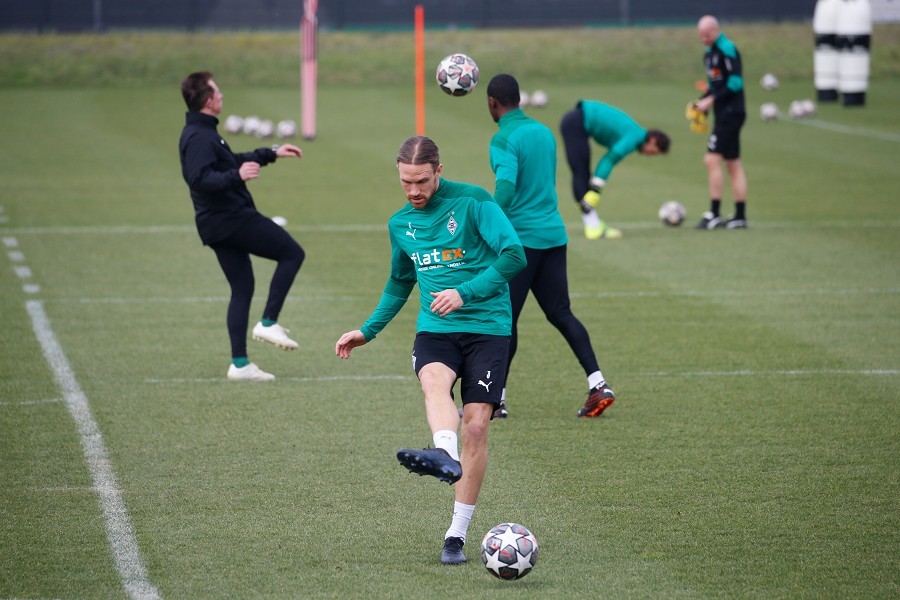 Training Borussia Mönchengladbach (23.02.2021)_14