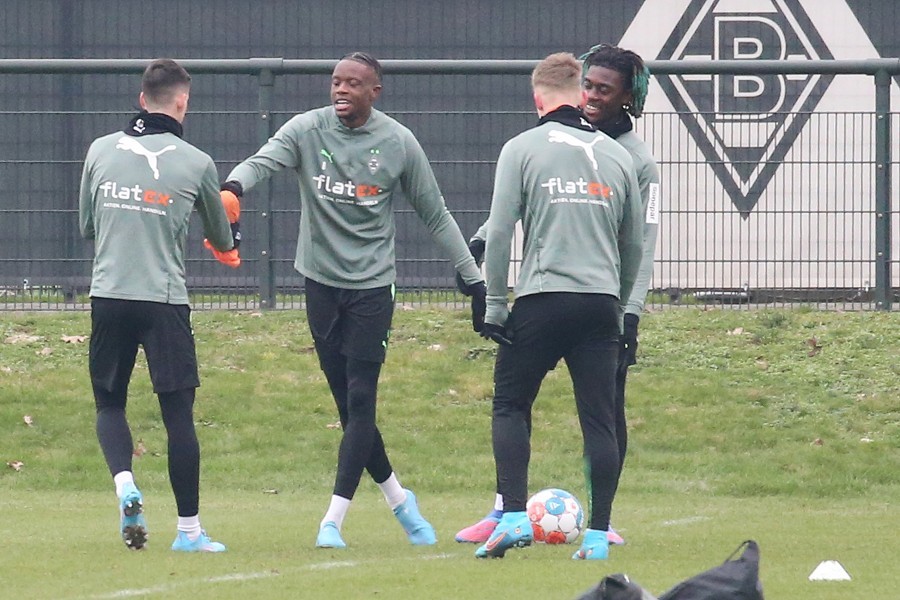 Training Borussia Mönchengladbach (25.01.2022)_10