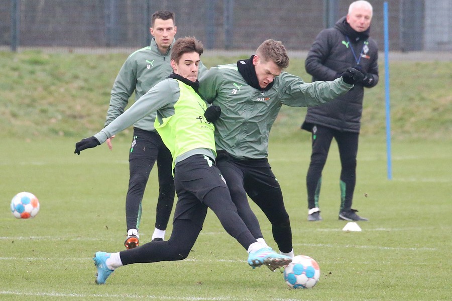 Training Borussia Mönchengladbach (25.01.2022)_13