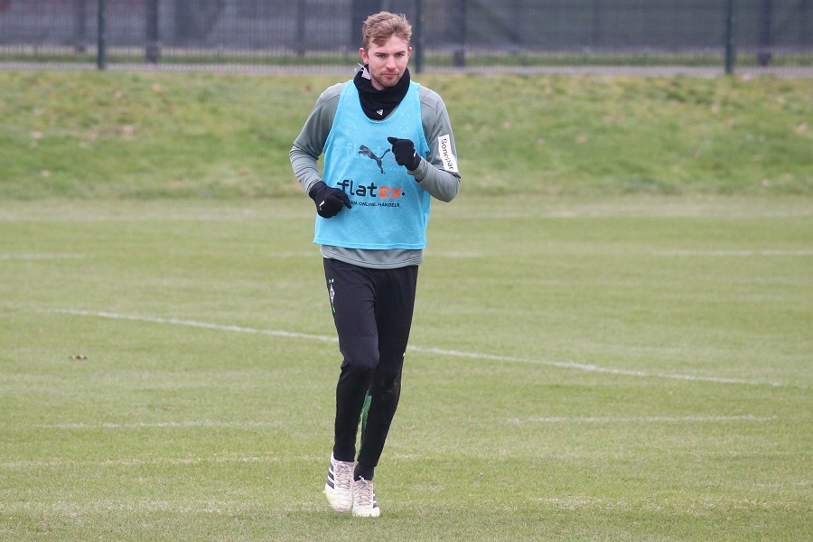 Training Borussia Mönchengladbach (25.01.2022)_16