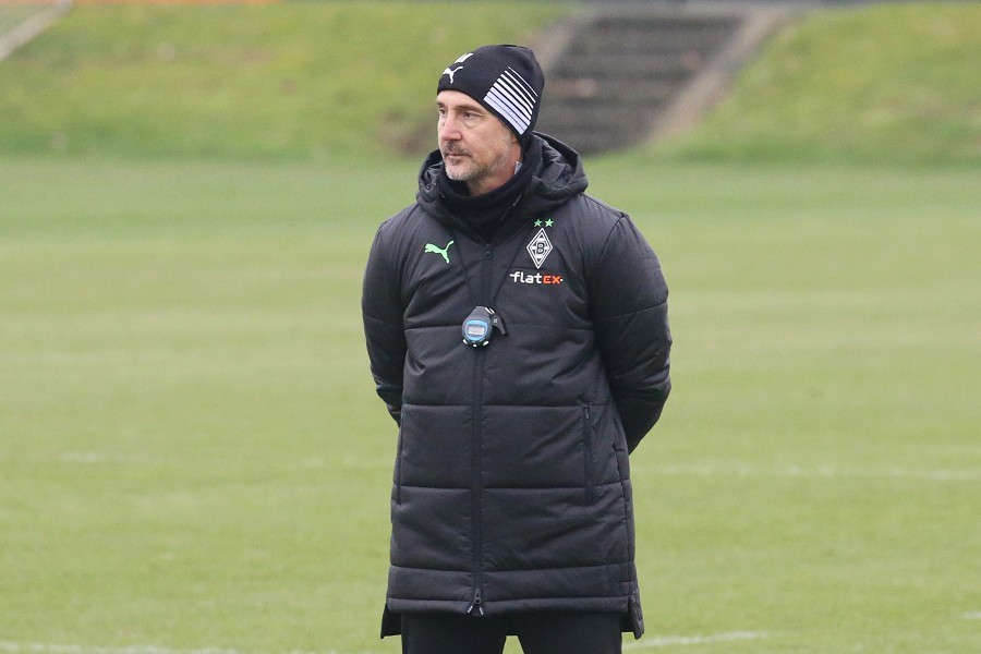 Training Borussia Mönchengladbach (25.01.2022)_17