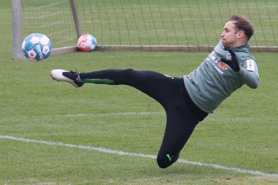 Training Borussia Mönchengladbach (25.01.2022)_22