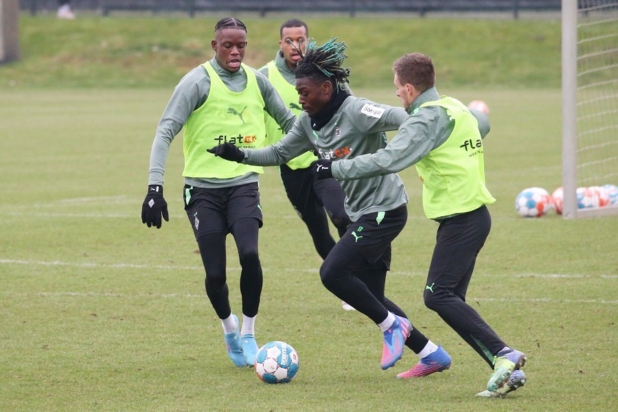 Training Borussia Mönchengladbach (25.01.2022)_32