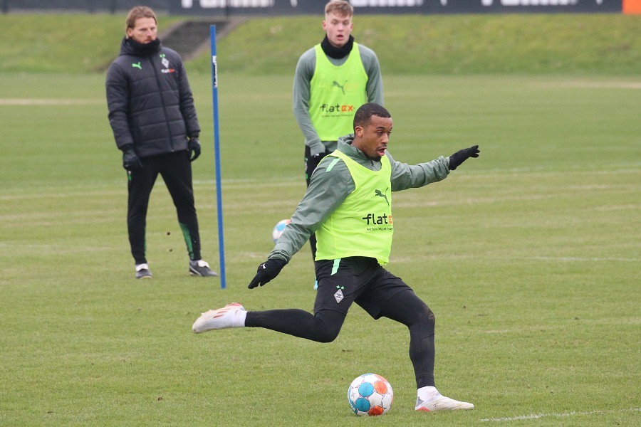 Training Borussia Mönchengladbach (25.01.2022)_33