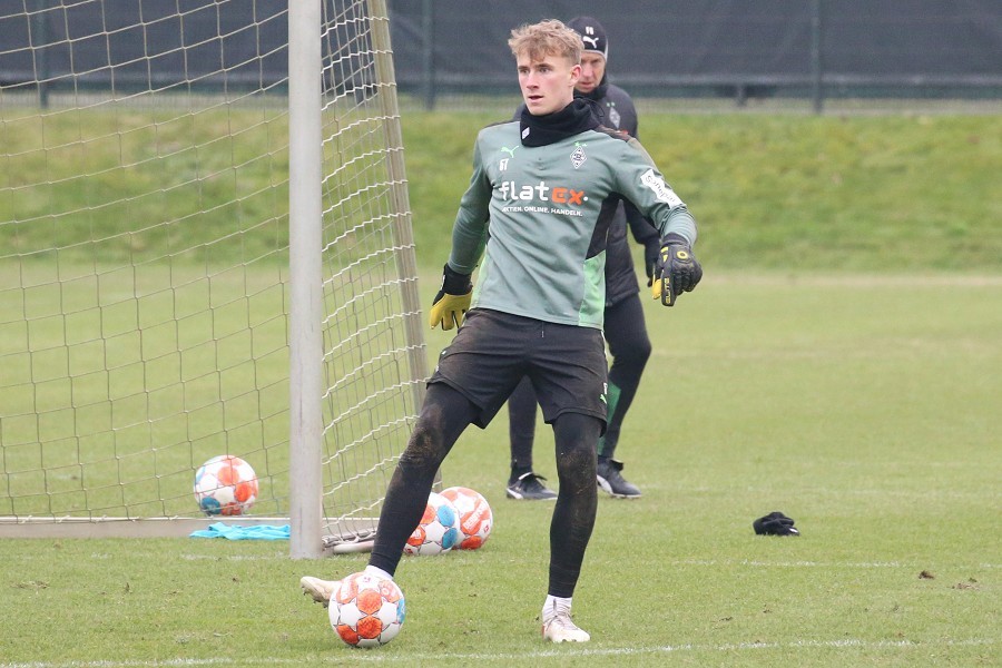 Training Borussia Mönchengladbach (25.01.2022)_36