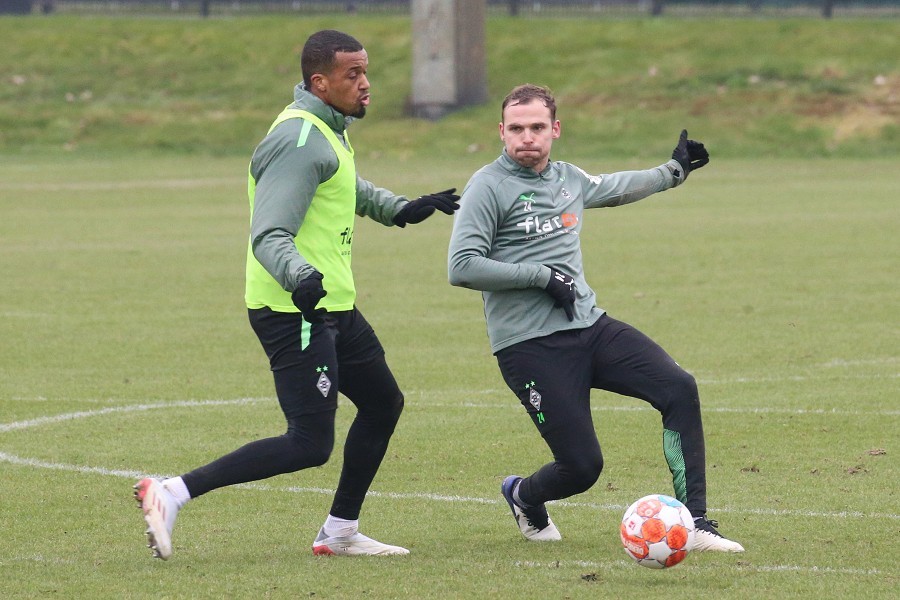 Training Borussia Mönchengladbach (25.01.2022)_39