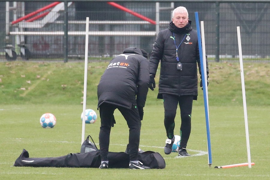 Training Borussia Mönchengladbach (25.01.2022)_6