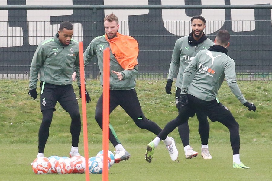 Training Borussia Mönchengladbach (25.01.2022)_8