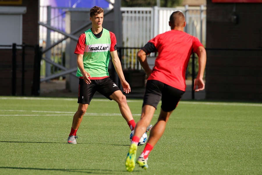Training Helmond Sport + Präsentation Berk Cetin_18