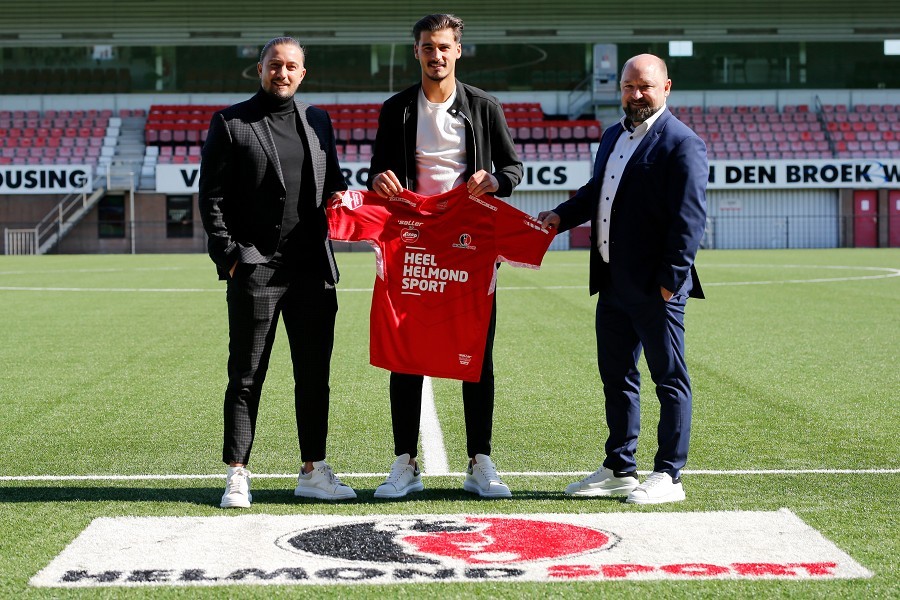 Training Helmond Sport + Präsentation Berk Cetin_28