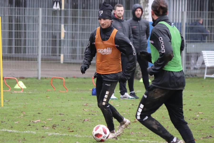 Training KFC Uerdingen 05.01.2019_13