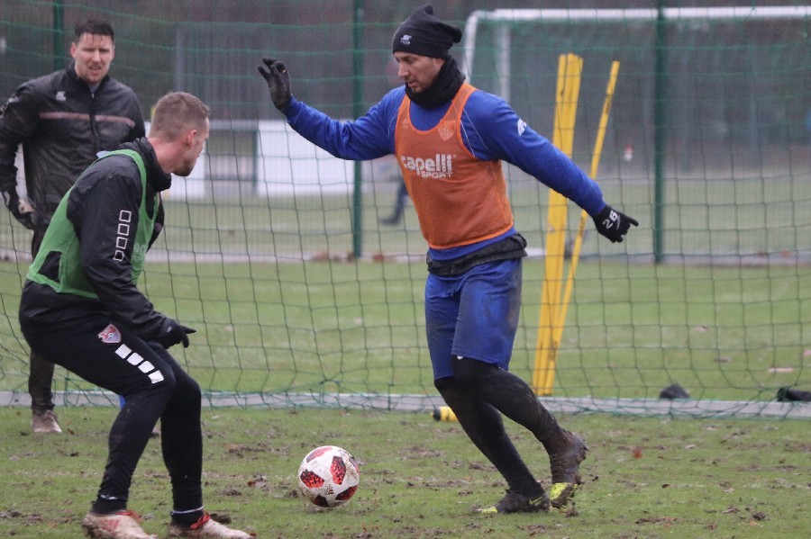 Training KFC Uerdingen 05.01.2019_14