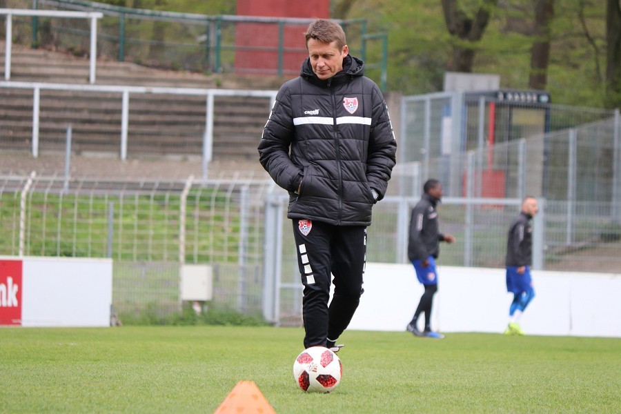 Training KFC Uerdingen 05.04.2019_14
