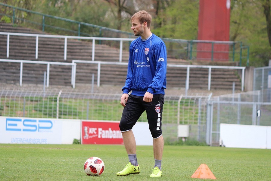 Training KFC Uerdingen 05.04.2019_20