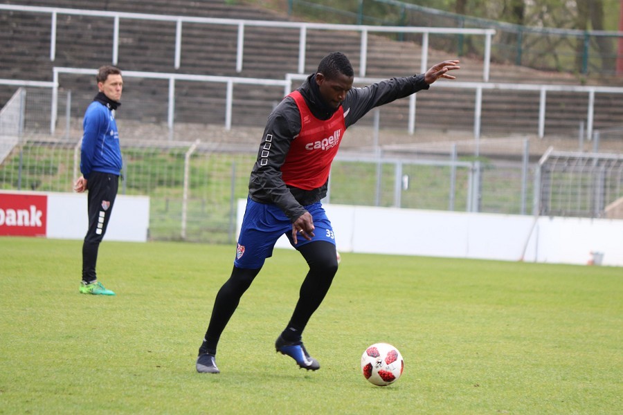 Training KFC Uerdingen 05.04.2019_24