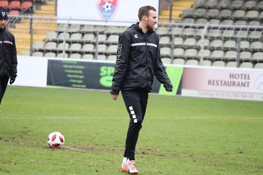 Training KFC Uerdingen 06.12.2018_19