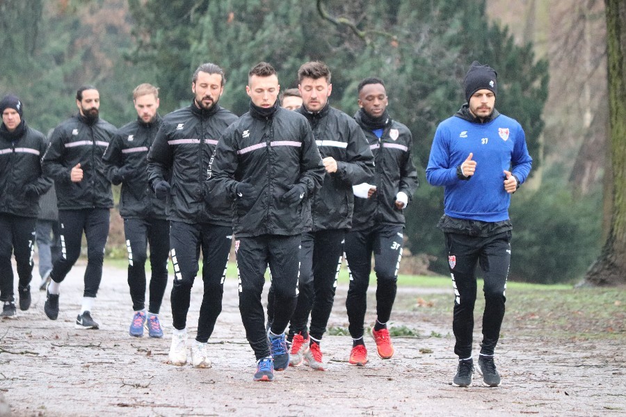 Training KFC Uerdingen 10.03.2019_15