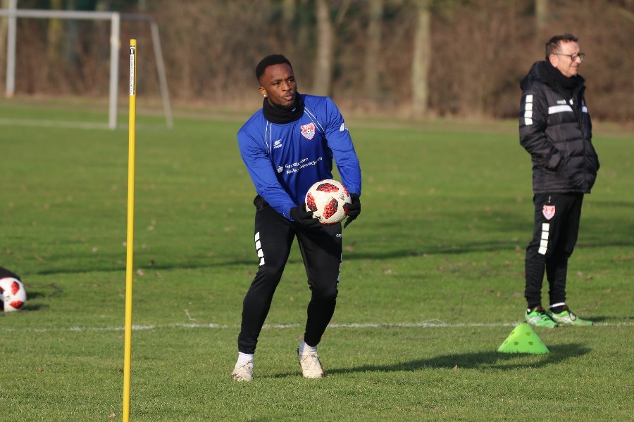 Training KFC Uerdingen 12.02.2019_10