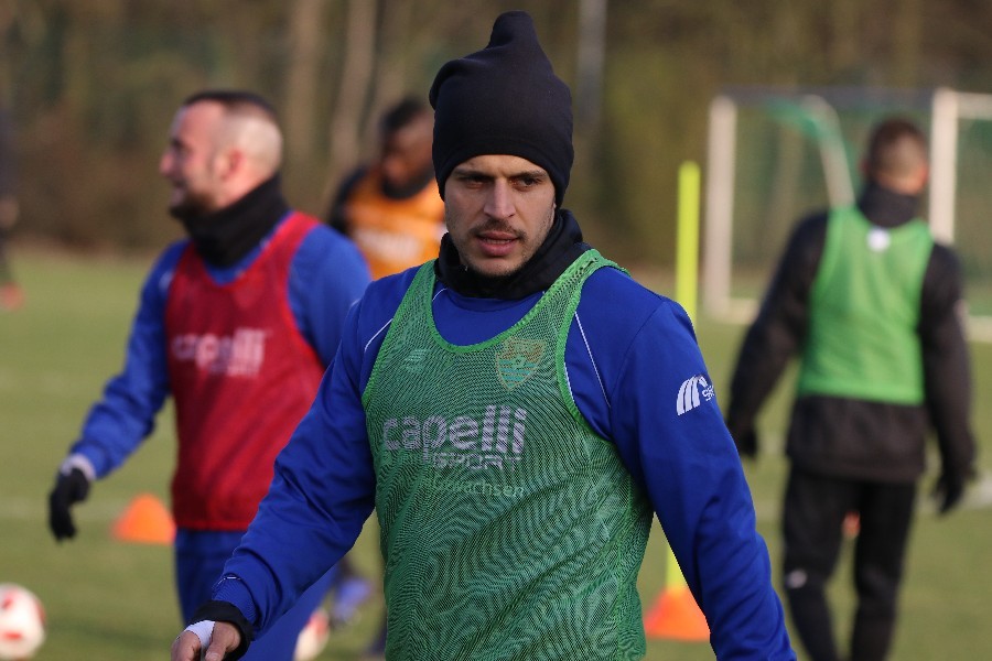Training KFC Uerdingen 12.02.2019_34