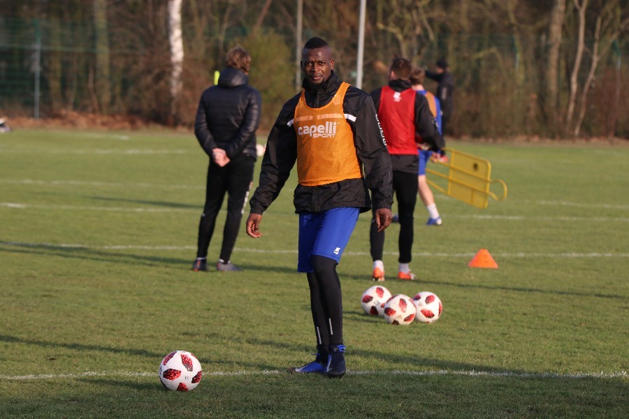 Training KFC Uerdingen 12.02.2019_35
